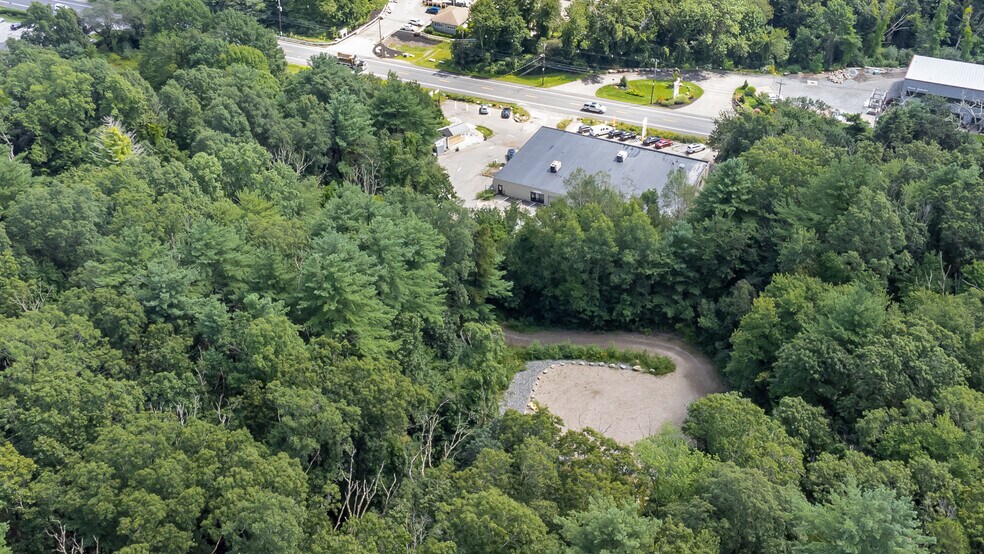 More Photos Of 116 Newburyport Tpke, Rowley Storefront Retail Office For Lease