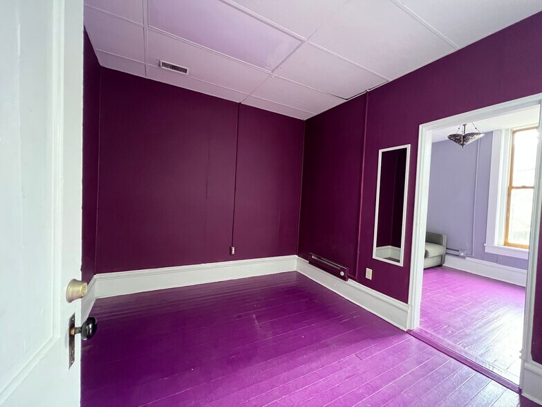 More Photos Of 305 Victor Ave, Victor Storefront Retail Residential For Lease