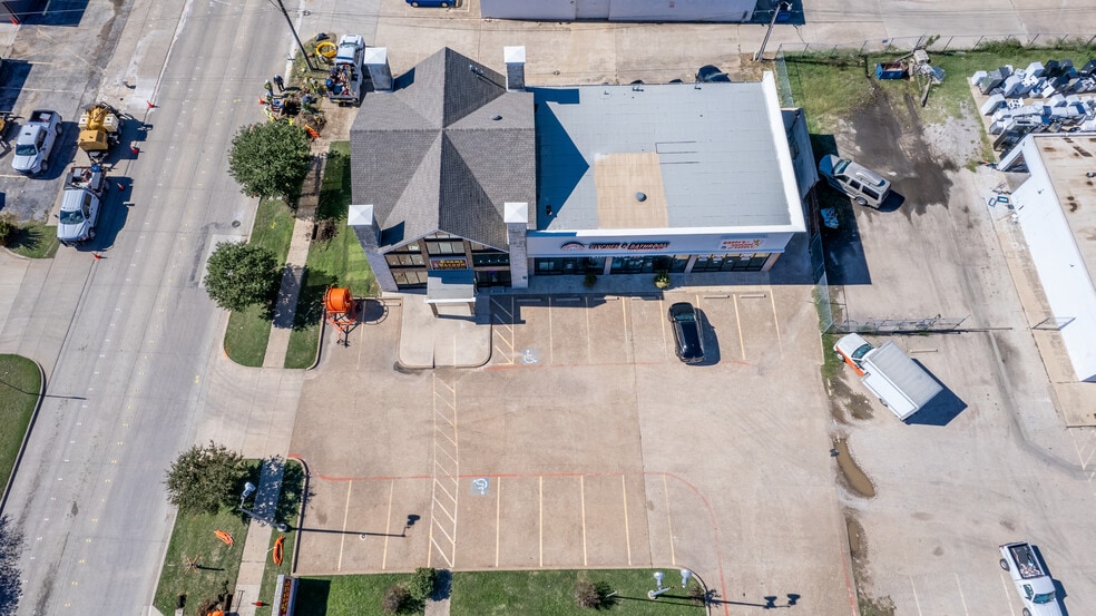 More Photos Of 5101 Davis Blvd, North Richland Hills Freestanding For Sale