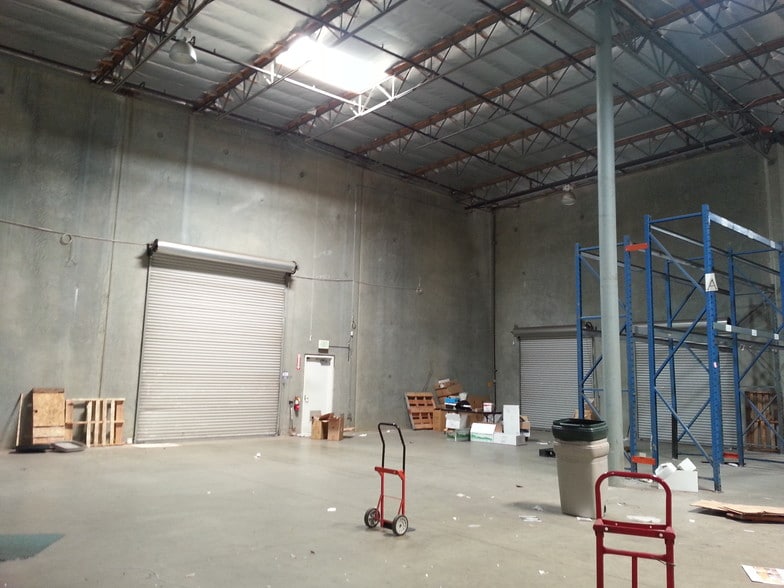 More Photos Of 13188 Flores St, Santa Fe Springs Warehouse For Lease