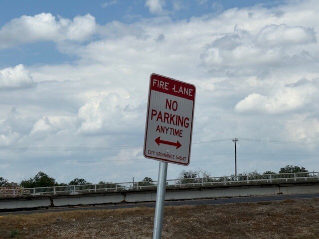 More Photos Of 9326 SE Loop 410, San Antonio Flex For Sale