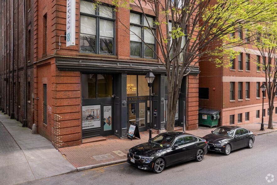 More Photos Of 11 S 12th St, Richmond Office Residential For Lease