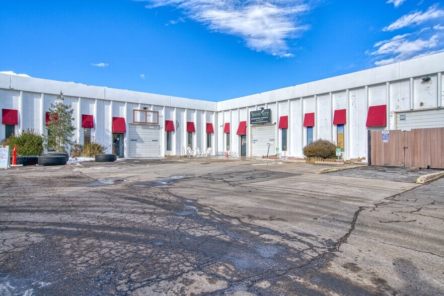 More Photos Of 5565 Arapahoe Ave, Boulder Flex For Lease