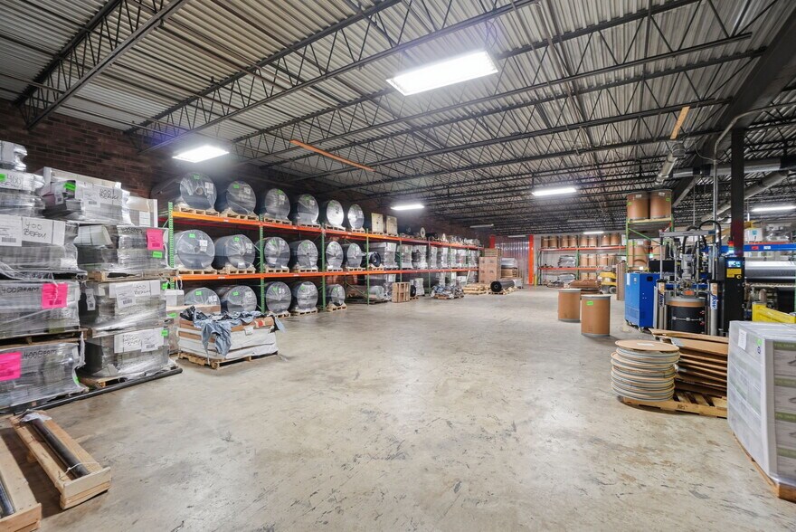 More Photos Of 100 Sweetree St, Cherryville Warehouse For Lease