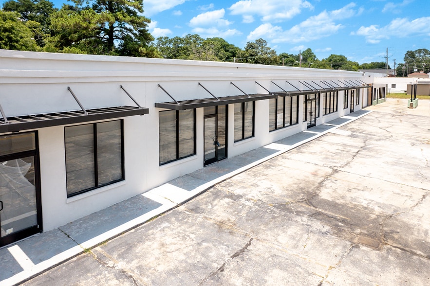 More Photos Of 403-411 Pennsylvania Ave, Savannah Storefront Retail Office For Sale