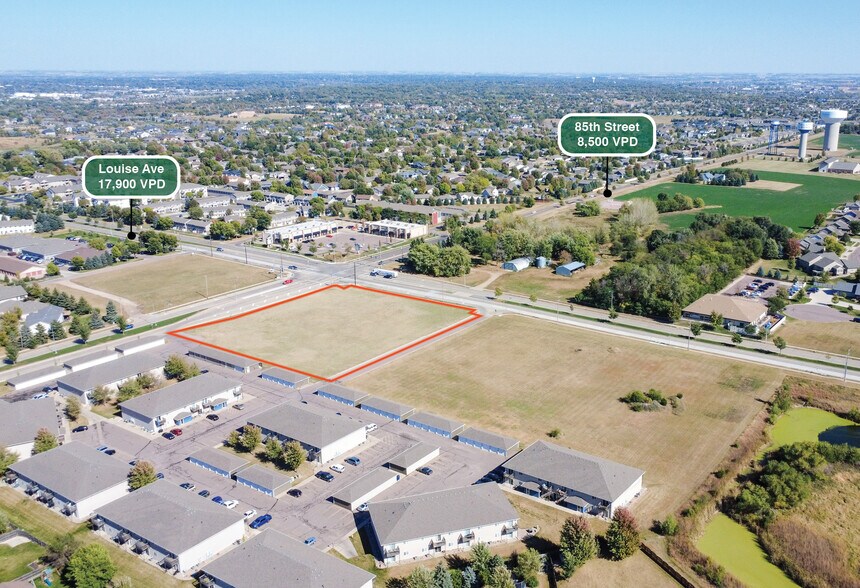 Primary Photo Of 3401 W 85th St, Sioux Falls General Retail For Lease