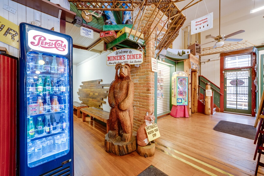 More Photos Of 2130-2134 Main St, Julian Storefront For Sale