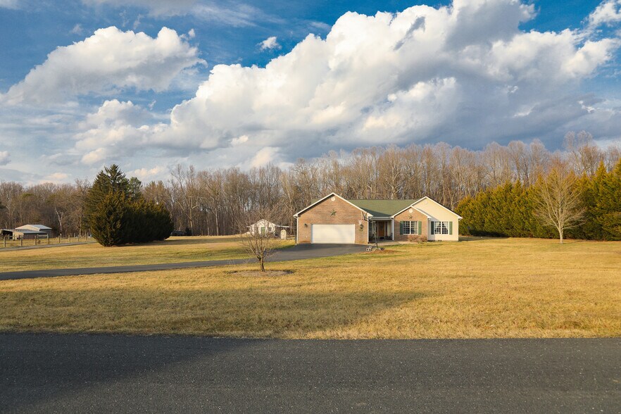 More Photos Of 232 Mine Branch Rd, Crimora Specialty For Sale