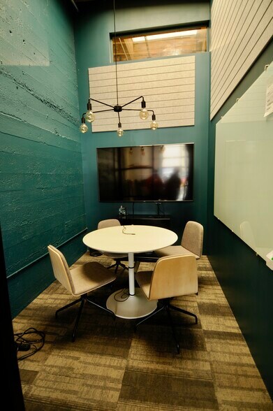 More Photos Of 2203 NE Martin Luther King Jr Blvd, Portland Light Manufacturing For Lease