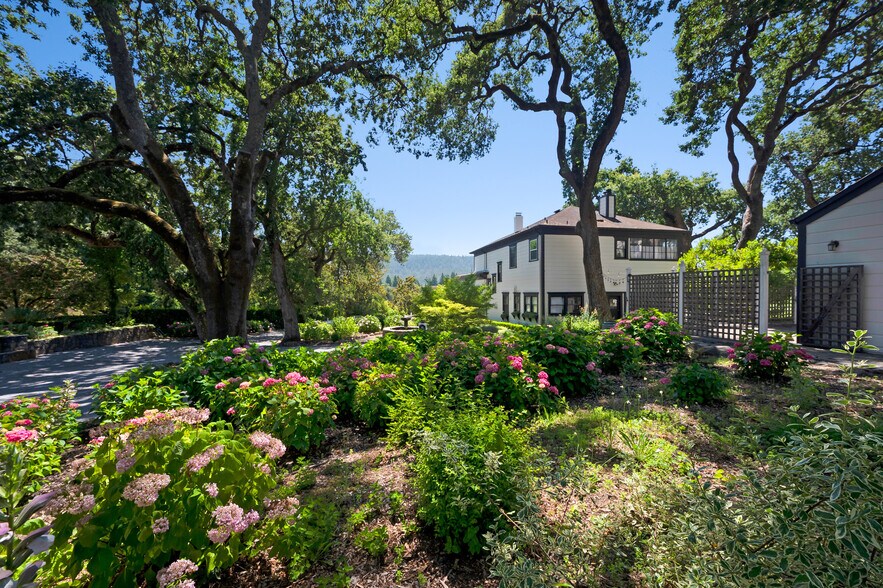 More Photos Of 125 Cristo Ln, Santa Rosa Specialty For Sale