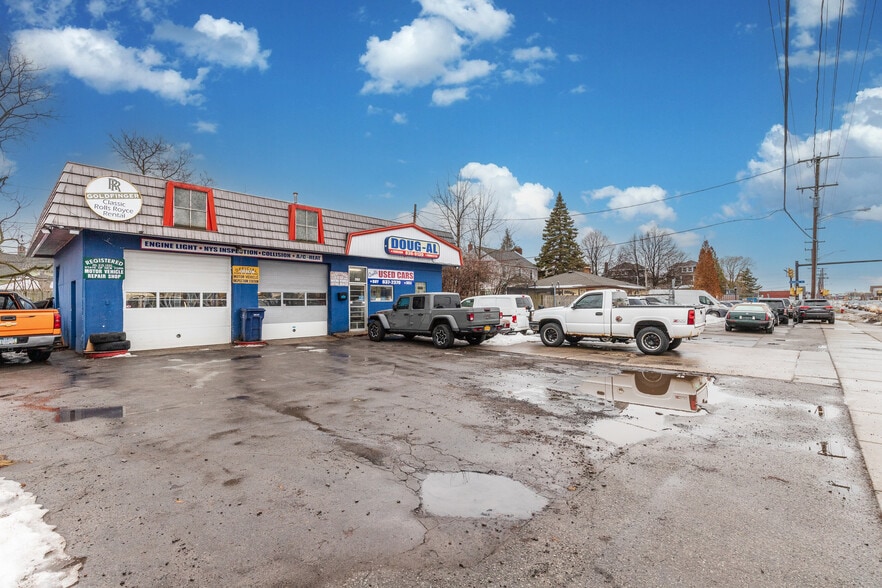 More Photos Of 252 Kenmore Ave, Buffalo Auto Repair For Sale
