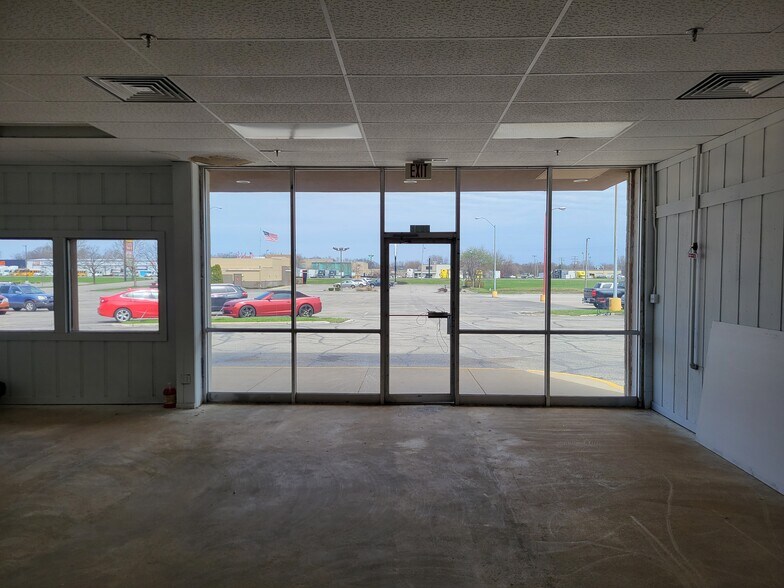 More Photos Of 4850 W Western Ave, South Bend Unknown For Lease