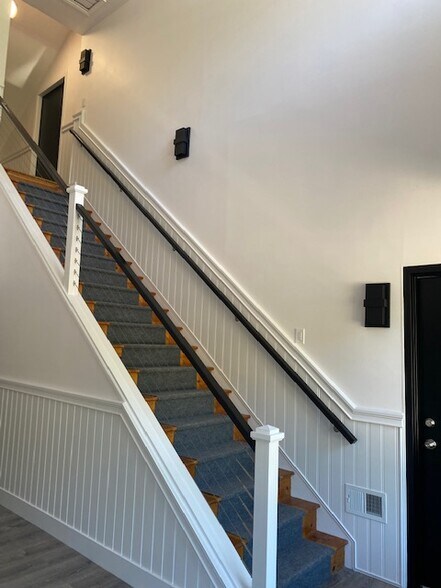 More Photos Of 24 Bellemeade Ave, Smithtown Storefront Retail Office For Lease