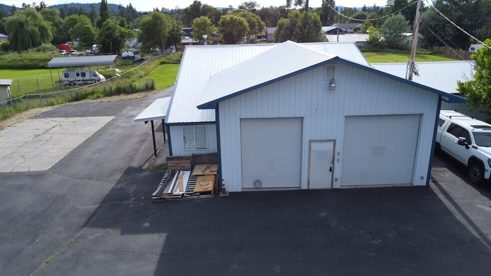 More Photos Of 396 Willow Glen Dr, Kalispell Freestanding For Lease