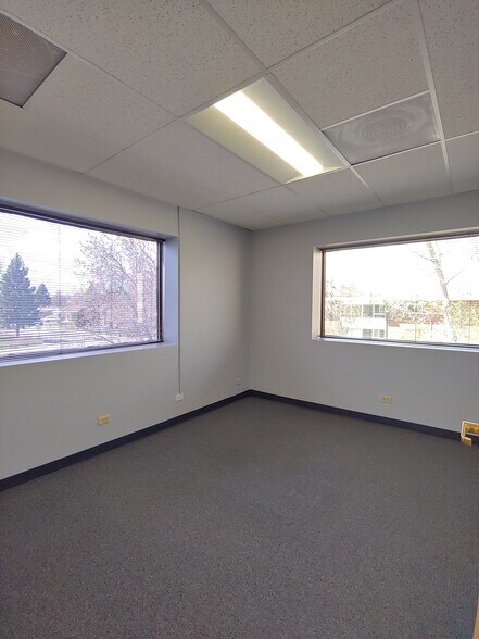 More Photos Of 393 S Harlan St, Lakewood Medical For Lease