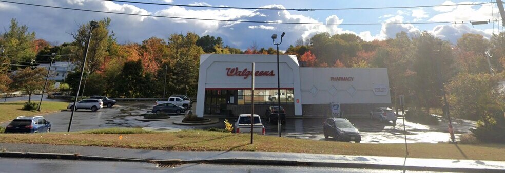 More Photos Of 430 Sabattus St, Lewiston General Retail For Sale