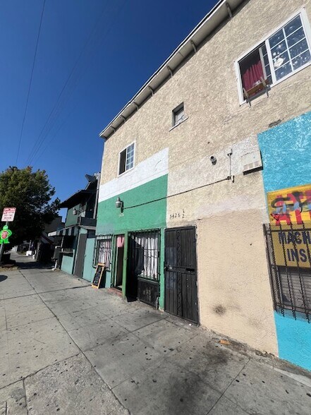 More Photos Of 5426 Compton Ave, Los Angeles Storefront Retail Residential For Sale