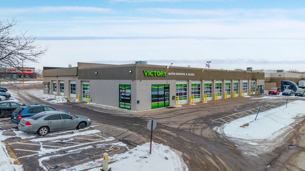 Primary Photo Of 2128 Rice St, Saint Paul General Retail For Sale