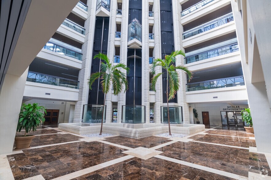 More Photos Of 7000 W Palmetto Park Rd, Boca Raton Office Residential For Lease