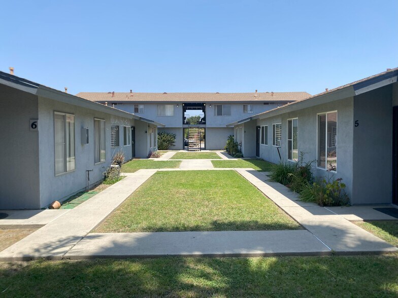 More Photos Of 3750 Franklin Ave, Fullerton Apartments For Sale