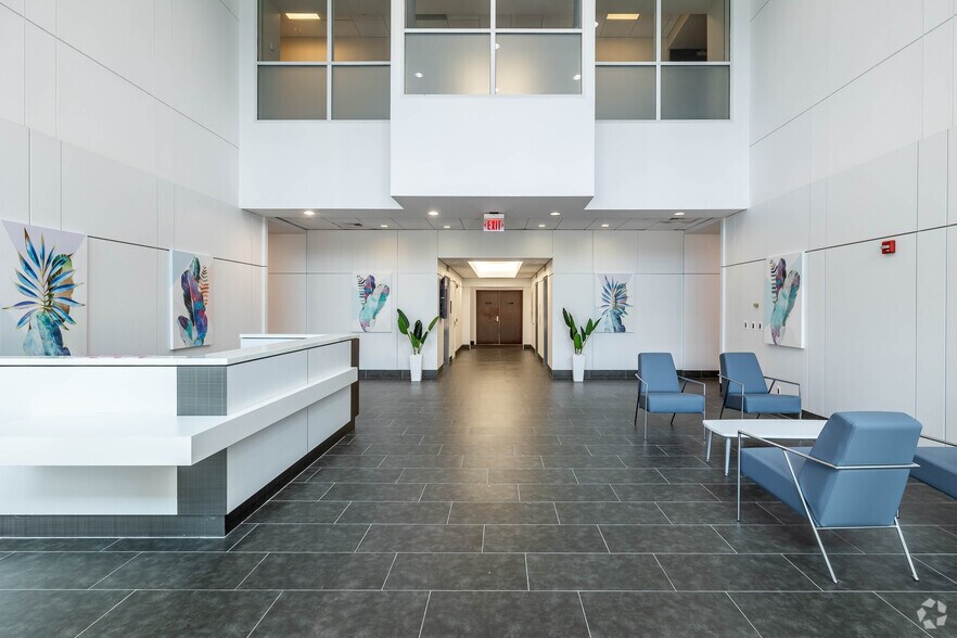 More Photos Of 900 Broken Sound Pky NW, Boca Raton Office For Lease