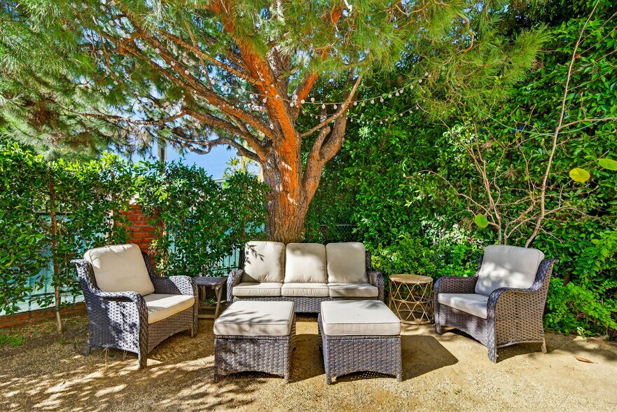 More Photos Of 822 Hayworth Ave, Los Angeles Apartments For Sale