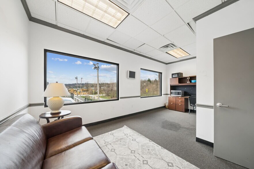 More Photos Of 4491 School Rd S, Export Freestanding For Sale