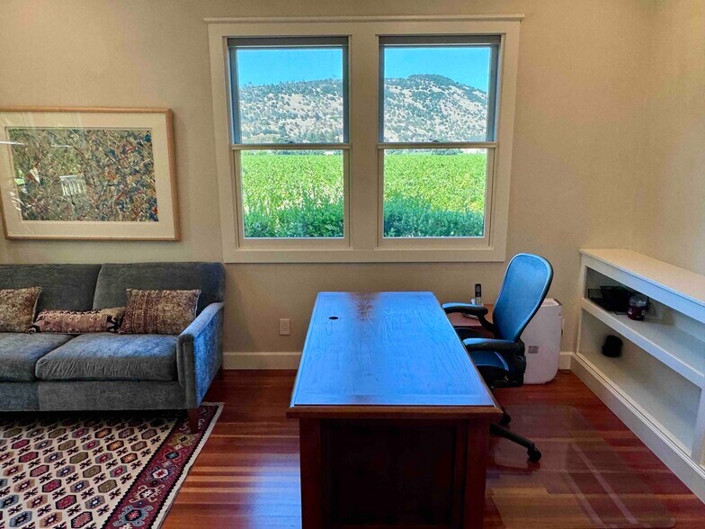 More Photos Of 1555 Skellinger Ln, Napa Coworking Space