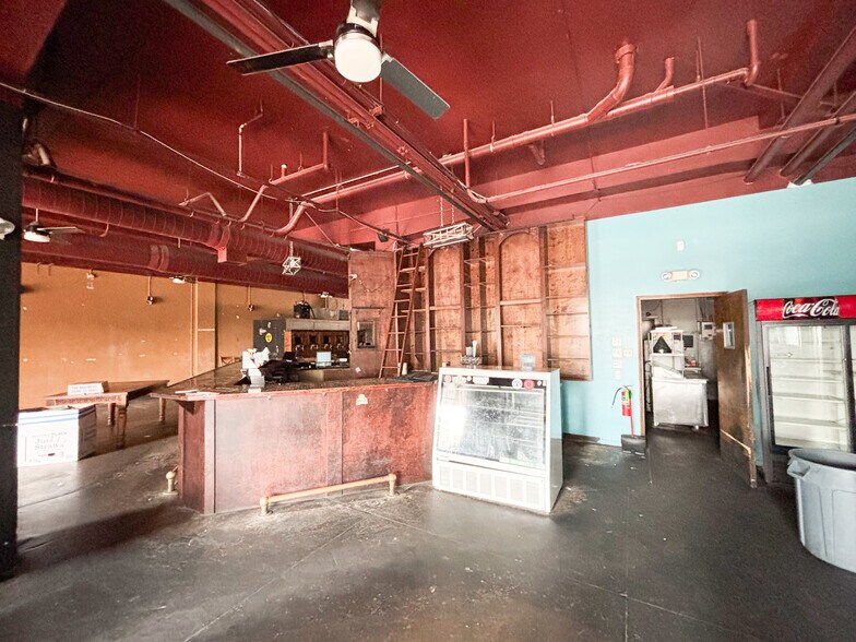 More Photos Of 431 S Jefferson Ave, Springfield Apartments For Lease