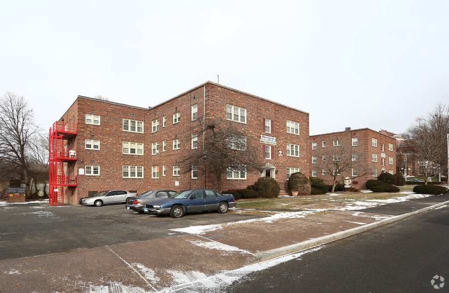 More Photos Of , Hartford Multifamily For Sale