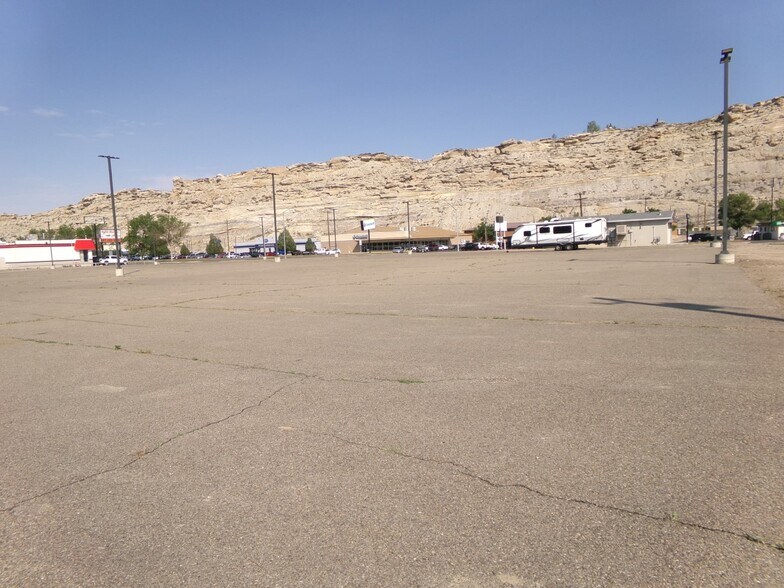 More Photos Of 1251 Dewar Dr, Rock Springs Auto Dealership For Sale