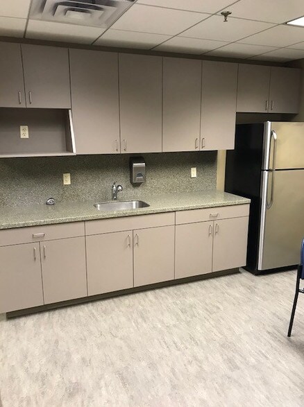 More Photos Of 73 Broad St, Red Bank Office For Lease