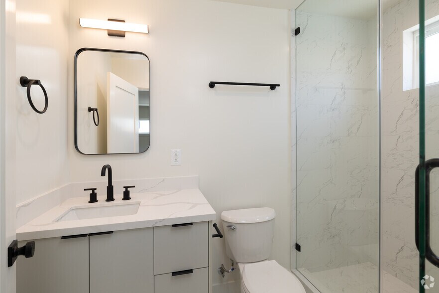 More Photos Of 1334 Barry Ave, Los Angeles Apartments For Sale