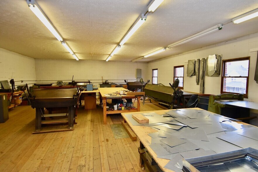 More Photos Of 4298 Pearl Rd, Cleveland Loft Creative Space For Lease