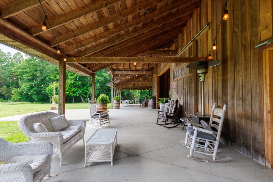 More Photos Of 6863 E Highway 80, Russell Springs Lodge Meeting Hall For Sale