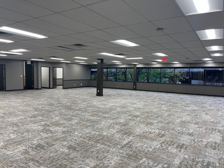 More Photos Of 311 Plus Park Blvd, Nashville Office For Lease