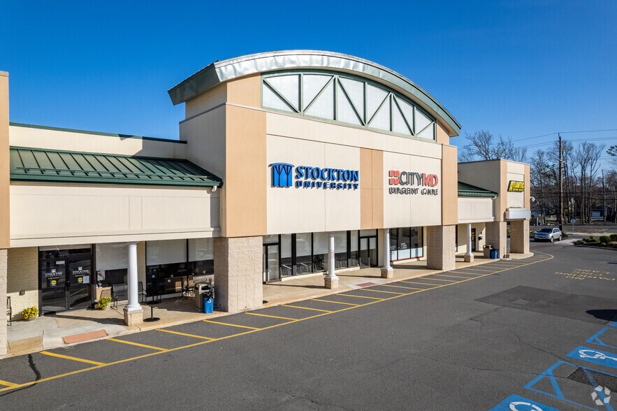 More Photos Of 712 E Bay Ave, Manahawkin Unknown For Lease