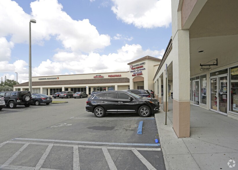 More Photos Of 9525-9655 Doral Blvd, Miami Unknown For Lease