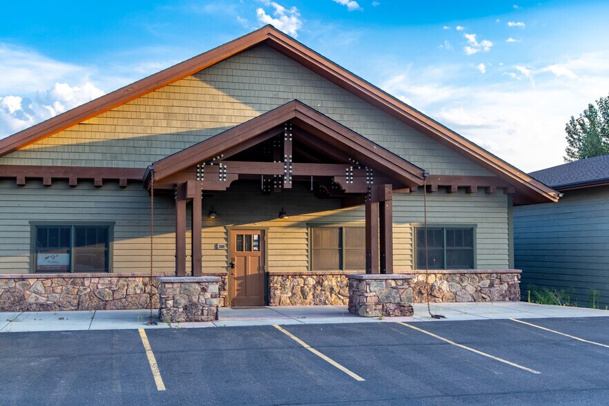 More Photos Of 102 Cooperative Way, Kalispell Office For Sale