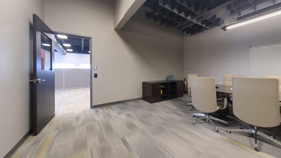 More Photos Of 1304 Technology Pky, Cedar Falls Office Residential For Lease
