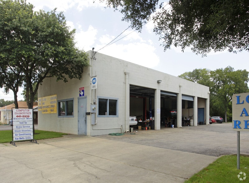 Primary Photo Of 1900 Fortview Rd, Austin Auto Repair For Sale