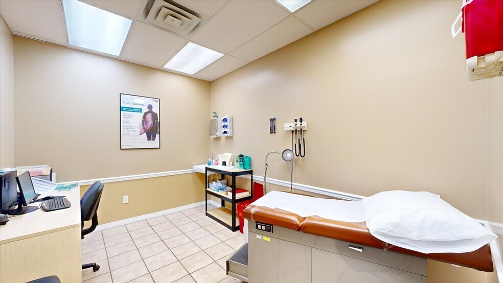 More Photos Of 113 Bo Bo Dr, Crystal Springs Freestanding For Lease