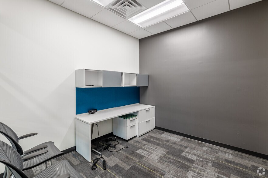 More Photos Of 3721 Tecport Dr, Harrisburg Office For Sale