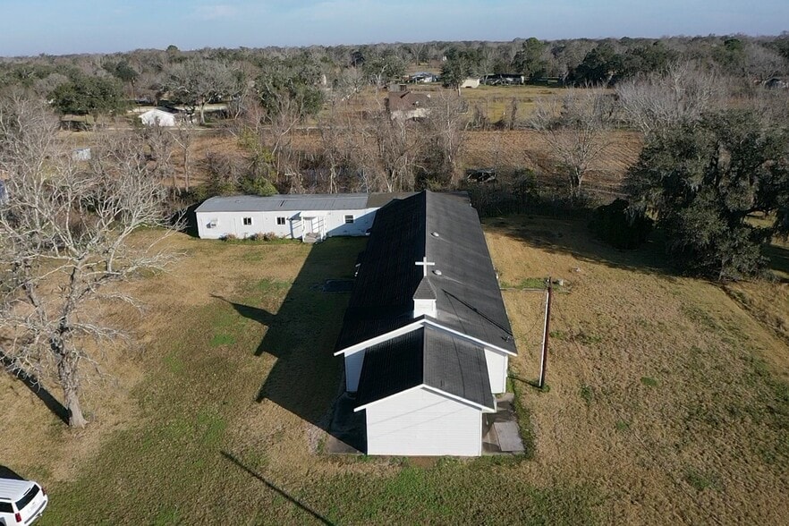 More Photos Of 3922 County Road 353, Brazoria Religious Facility For Sale