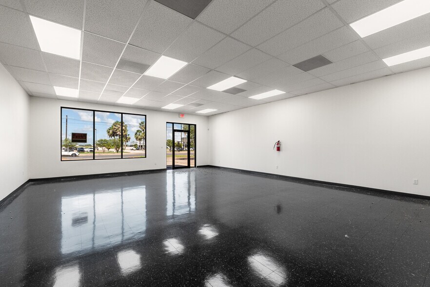 More Photos Of 205 N Loop 499, Harlingen Auto Repair For Sale