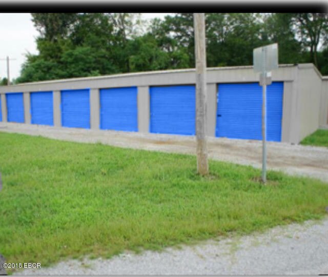 More Photos Of 403 Crockett St, Brookport Industrial For Sale