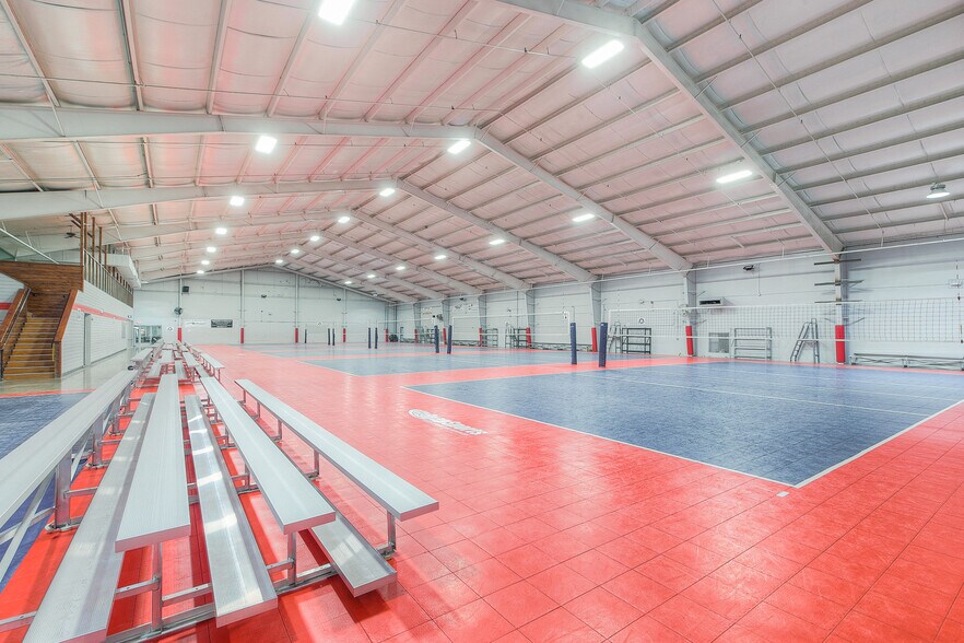 More Photos Of 100 E Midway Dr, Euless Sports And Entertainment For Sale