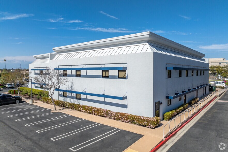 More Photos Of 3660 Park Sierra Dr, Riverside Medical For Lease