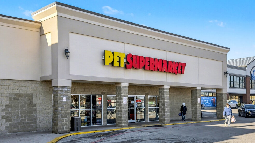 More Photos Of 2307-2375 Nicholasville Rd, Lexington Unknown For Lease