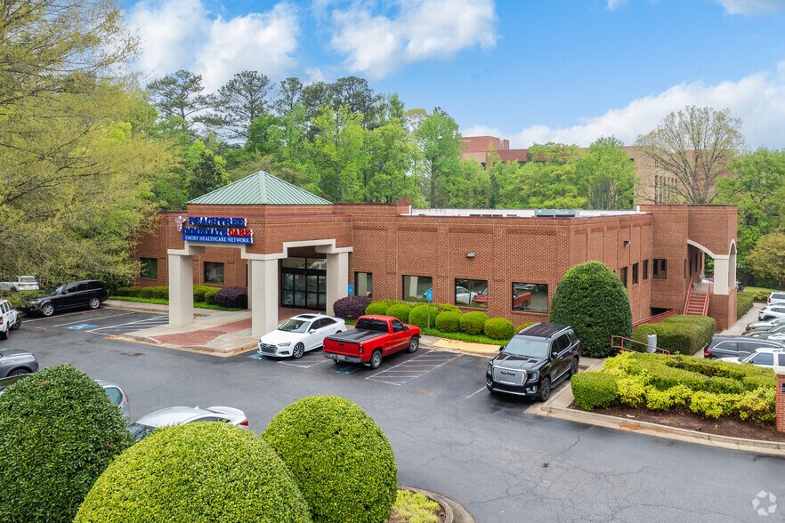 More Photos Of 1275 Highway 54 W, Fayetteville Medical For Lease